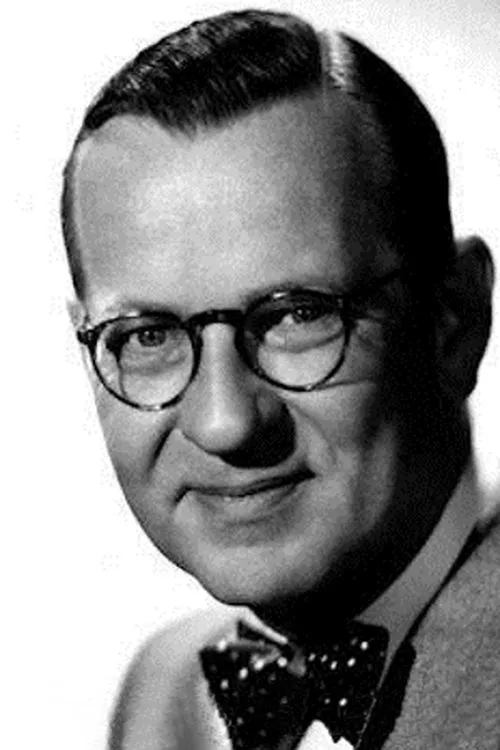 Ransom M. Sherman interpretando a Henry 'Hank' Richards