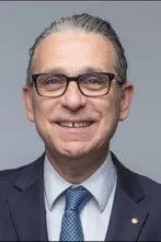 Arkie Simpson-Purdon ha trabajado con Raoul Salter en 1 ocasiones