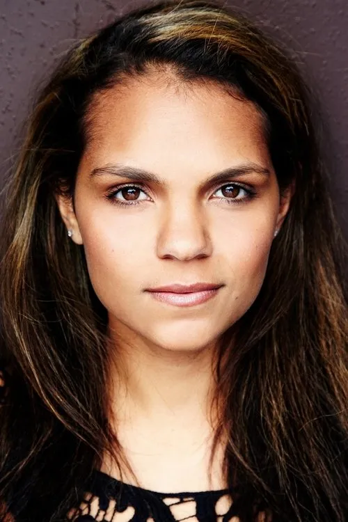 Rarriwuy Hick — personaje: Detective Toni Alma