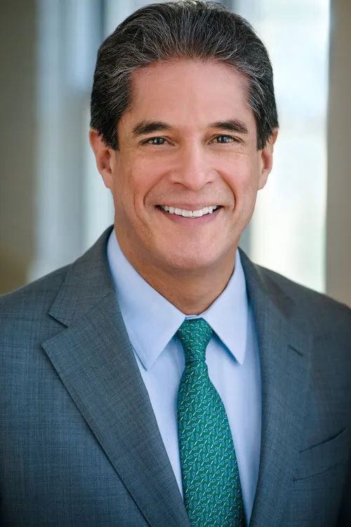 Alan Gryfe ha trabajado con Raul A. Reyes en 1 ocasiones