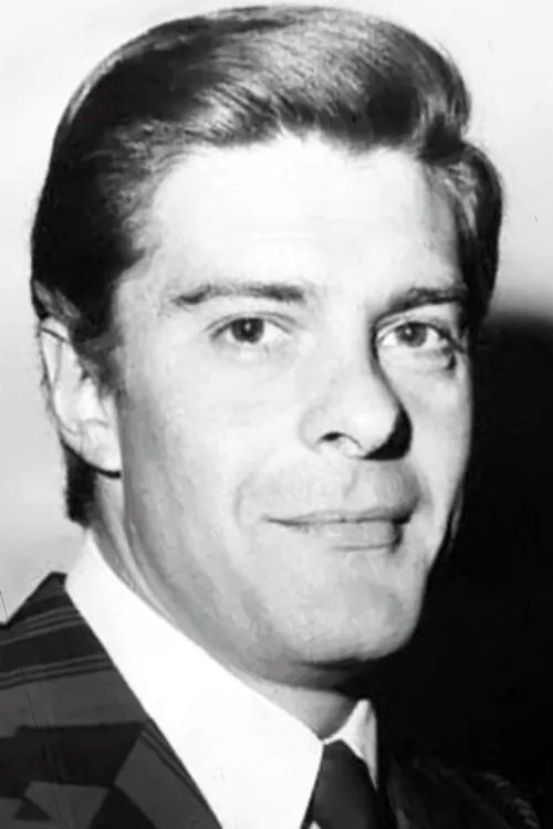 Raúl Aubel interpretando a 