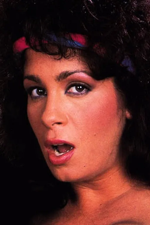 Raven Richards interpretando a 