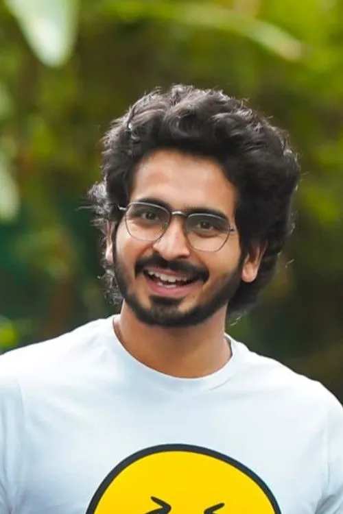 Rag Mayur ha trabajado con Ravi Teja Mahadasyam en 1 ocasiones