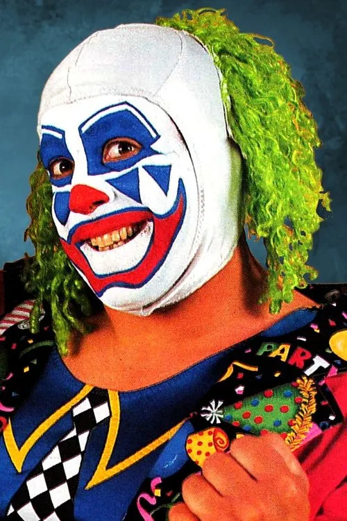 Ray Apollo interpretando a Doink The Clown
