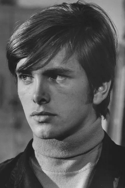 Ray Lovelock interpretando a Riccardo