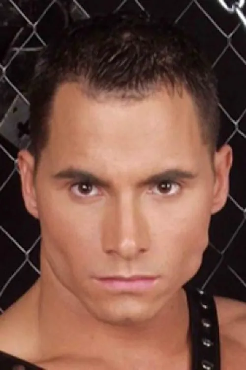 Daniel Paxton ha trabajado con Ray Phillips en 1 ocasiones