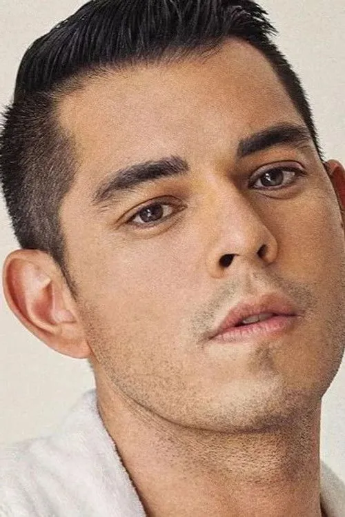 Richard Gutierrez ha trabajado con Raymond Gutierrez en 6 ocasiones