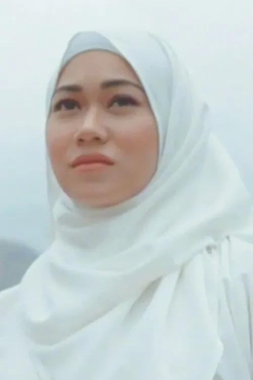 Raysha Rizrose — personaje: Yasmin