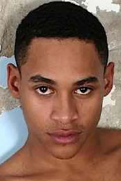 Rayyan interpretando a