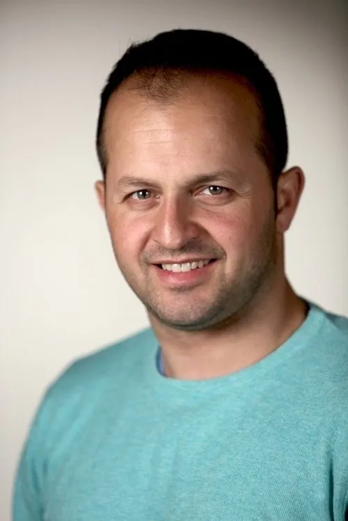 Răzvan Oprea interpretando a Lord Thomas Belmont