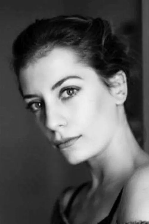 Rea Samaropoulou interpretando a Athena