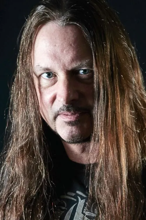 Tommy Aldridge ha trabajado con Reb Beach en 3 ocasiones