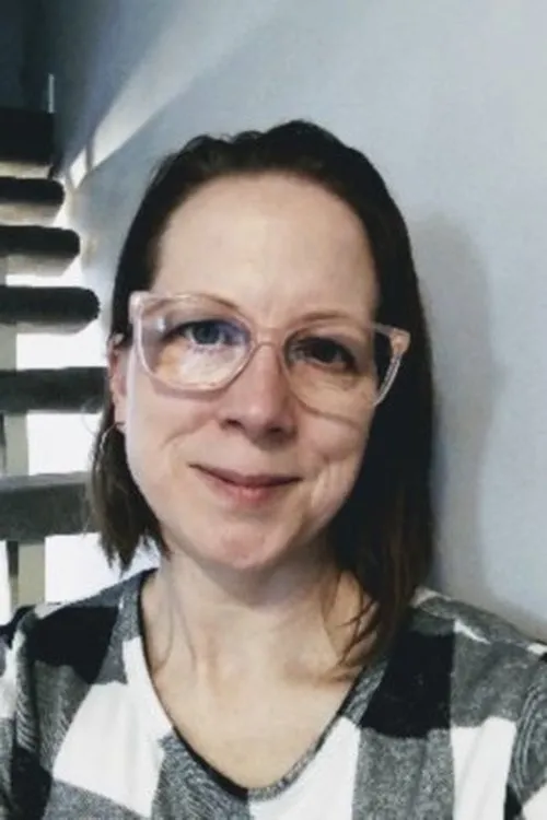 Rebecca Haines — personaje: Herself