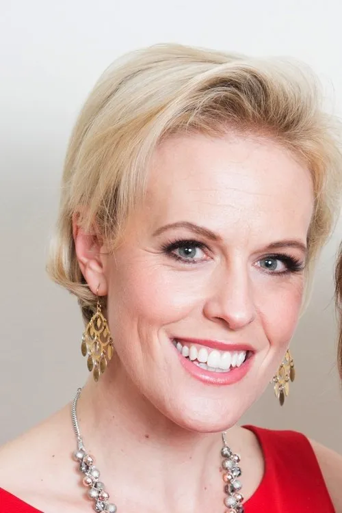 Rebecca Wilcox — personaje: Self - Host