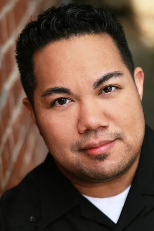 Foto de perfil del actor Reggie De Leon en el reparto
