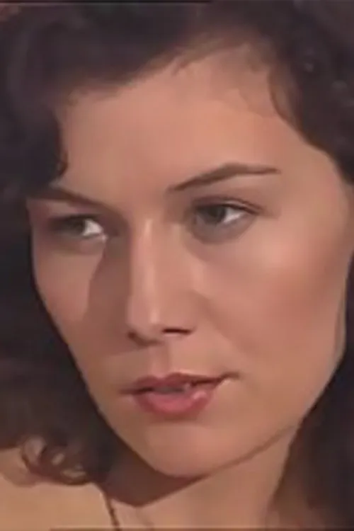 Regina Sipos interpretando a 