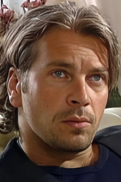 Dina Jewel ha trabajado con Reinhardt en 3 ocasiones