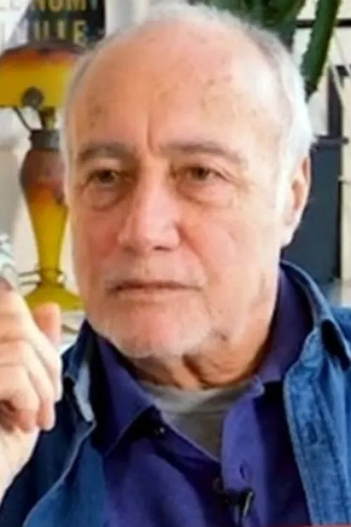 Philippe Labro ha trabajado con Rémy Grumbach en 3 ocasiones