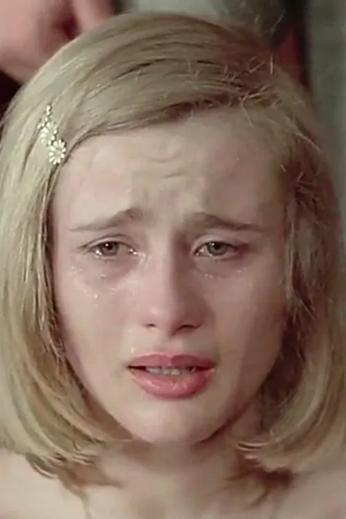 Renata Moar interpretando a Klaus's Sister