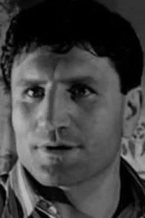 Renato Tontini interpretando a L'assistente del professore Grand