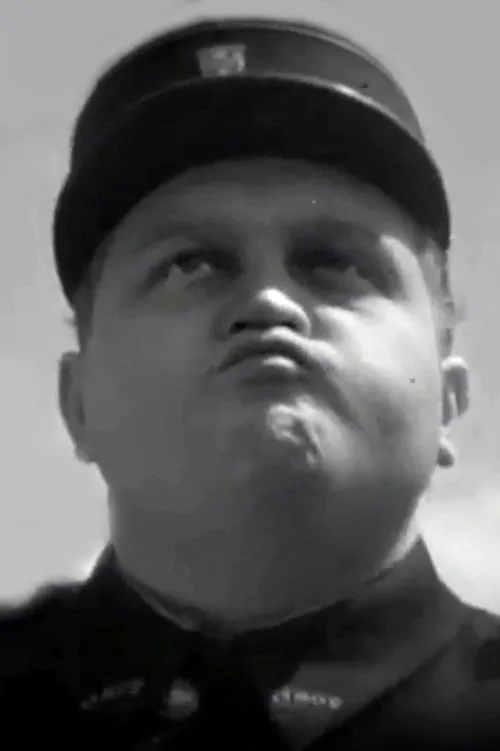 Pierre Allain ha trabajado con René Fluet en 2 ocasiones