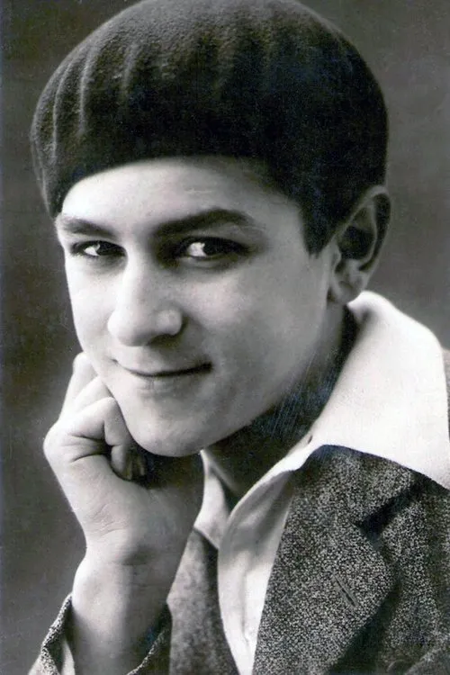 René Poyen interpretando a Blaise Pédoizel