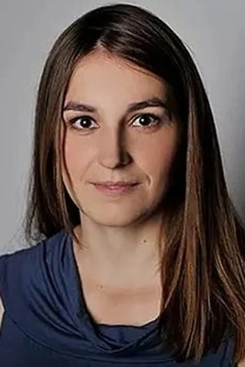 Roxanne Peguet ha trabajado con Renelde Pierlot en 1 ocasiones