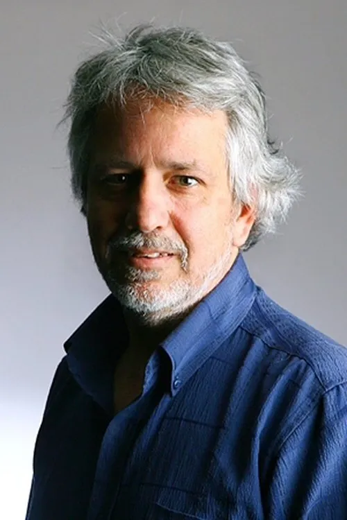 Renzo Oviedo — personaje: José