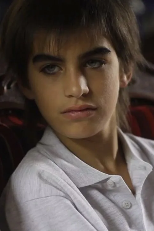 Renzo Sabelli interpretando a Gabriel / Son