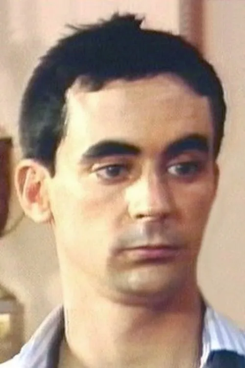 Rex Nemo interpretando a Clayton