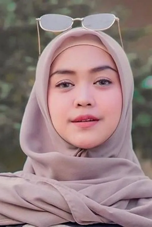 Ria Ricis interpretando a Rini