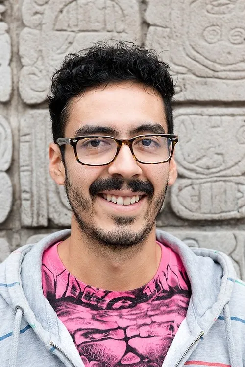 Ricardo Baruch interpretando a 