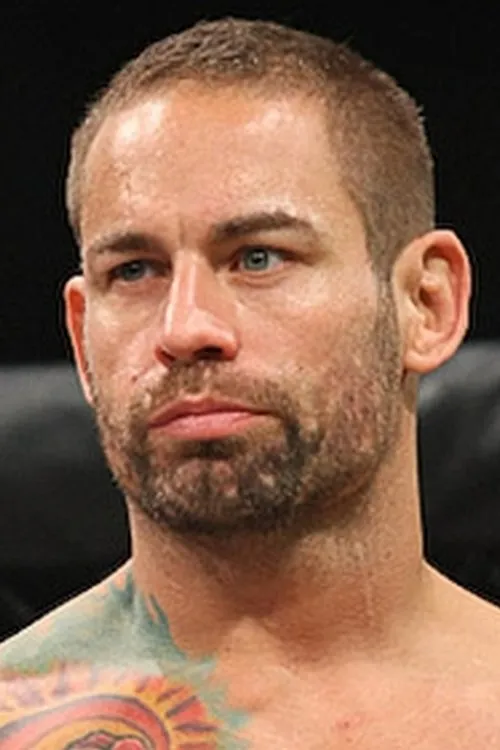 Rich Clementi interpretando a Self