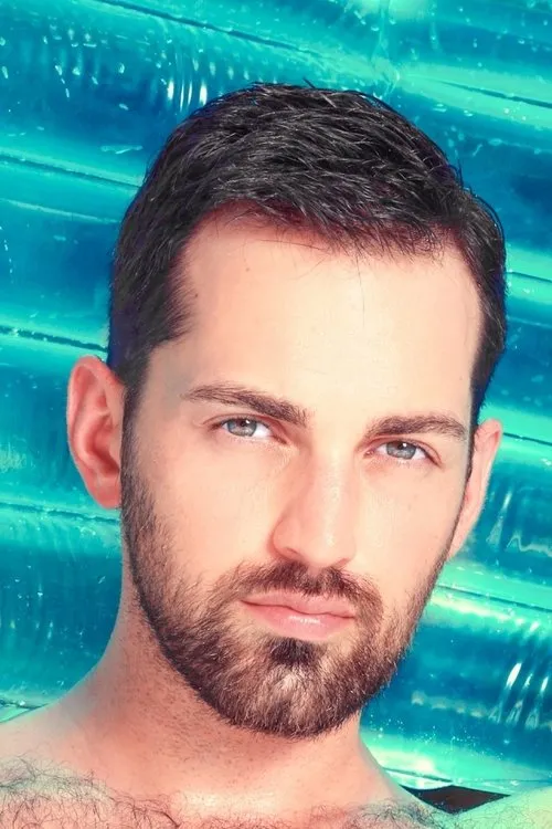 Rich Kelly interpretando a 