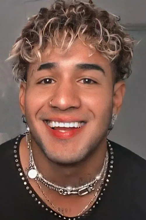 Richard Camacho — personaje: Ian