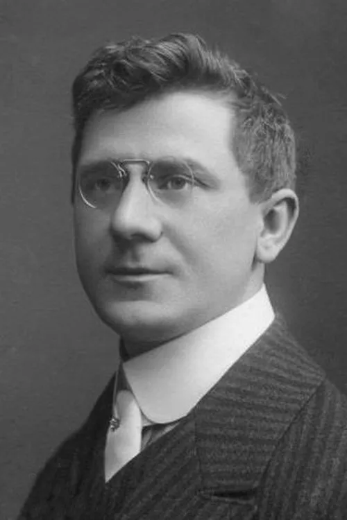 Gustav Machatý ha trabajado con Richard F. Branald en 2 ocasiones