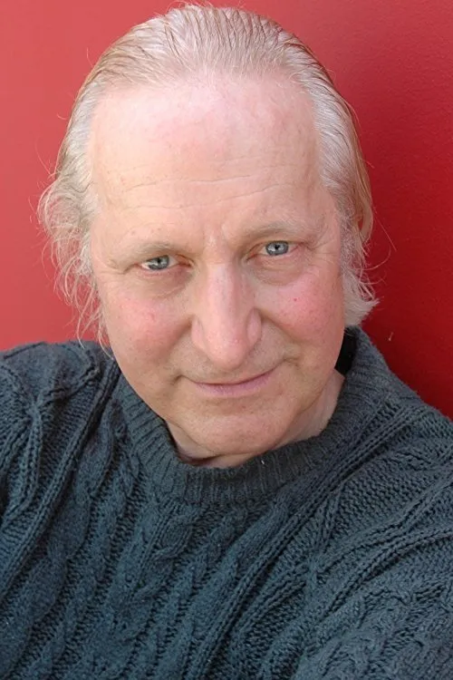 Elizabeth Martin ha trabajado con Richard Gould en 1 ocasiones