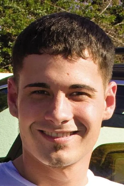 Richie Sabatini interpretando a 