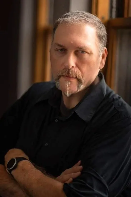 Ricky Bartlett interpretando a Harold Pointer