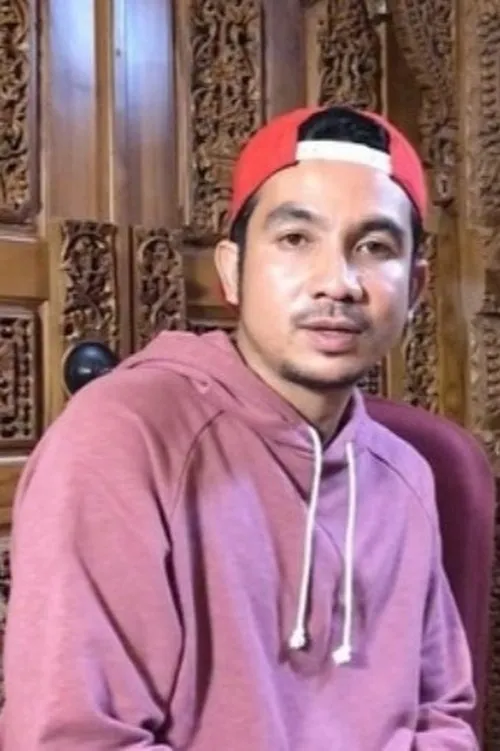 Gilang Dirga ha trabajado con Ricky Komo en 2 ocasiones