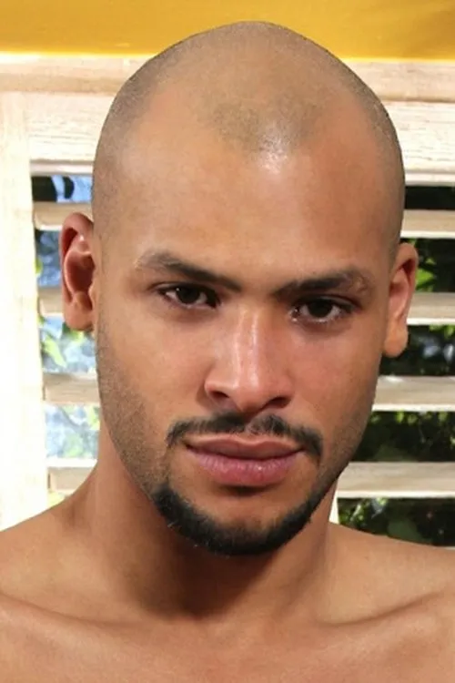 Foto de perfil del actor Ricky Martinez en el reparto