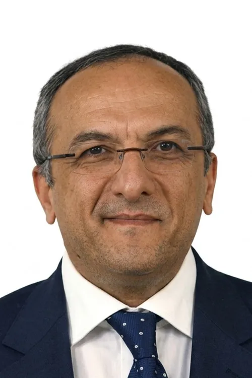Foto de perfil del actor Rıdvan Akar en el reparto