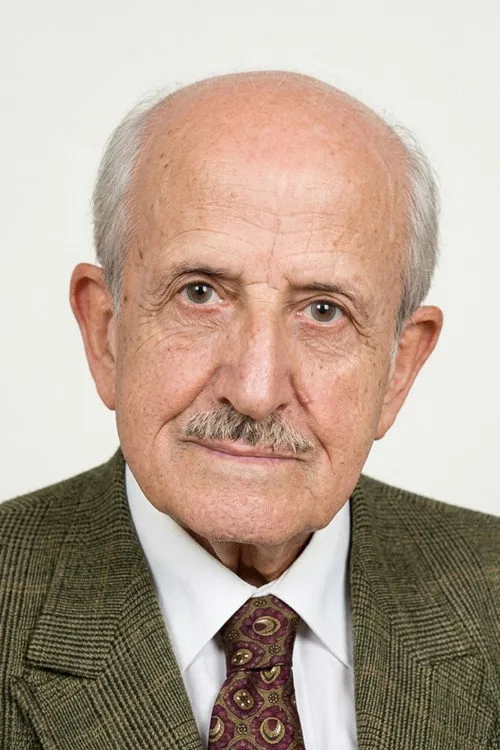 Rıfkı Salim Burçak interpretando a Self