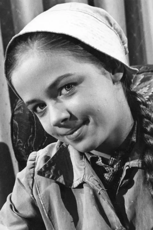 Riitta Hämäläinen interpretando a Liisa Salminen