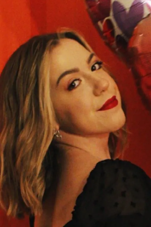 Hank Green ha trabajado con Rileigh Smirl en 1 ocasiones