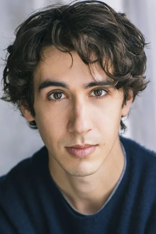 Dylan McEwan ha trabajado con Riley Davis en 1 ocasiones