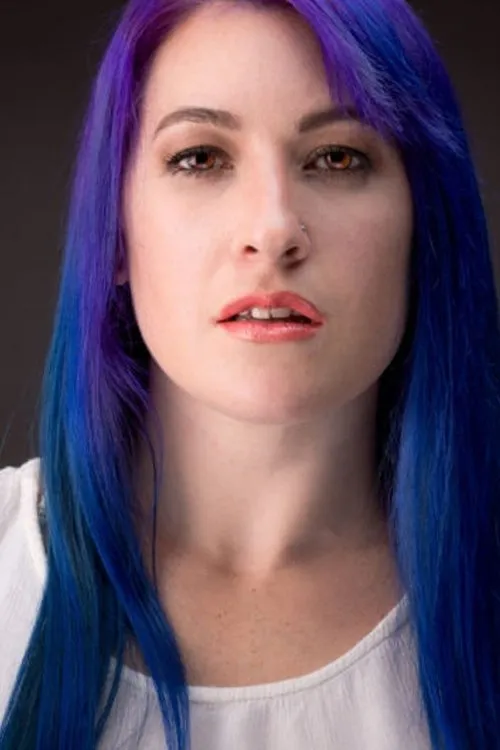 Riley Shepard interpretando a Riley Shepard