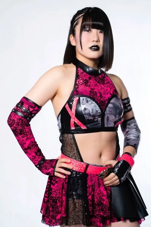 Rina interpretando a Rina