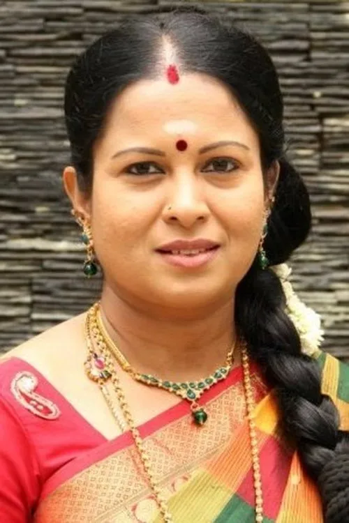 Rindhu Ravi interpretando a Jai's mother