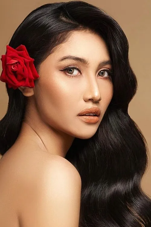 Amir Desar ha trabajado con Riskyana Hidayat en 1 ocasiones